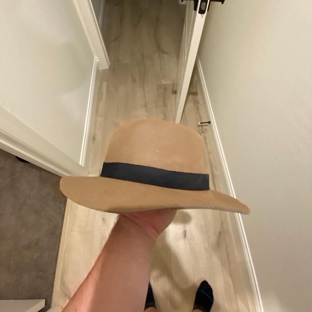 TOPMAN CAMEL HAT